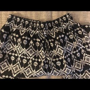 Light weight patterned pants